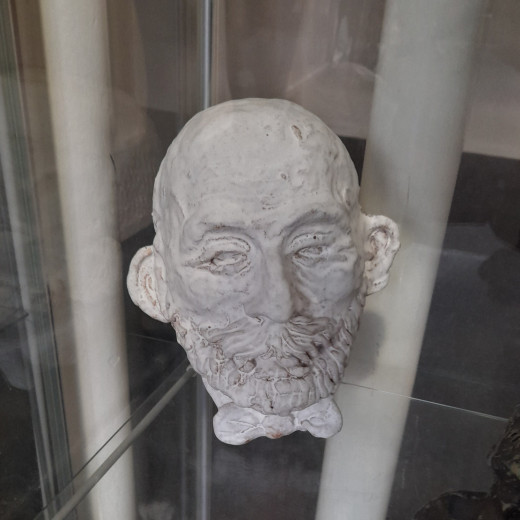 This is the finished sculpture of Paul. My proportions aren’t perfect but I think I could improve with some more practice.